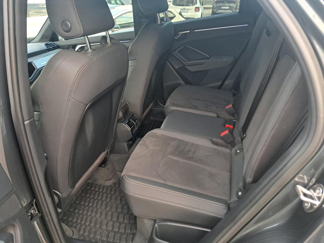 AUDI Q3 40 SPB QUATTRO 2.0 190 S TRONIC S-LINE
