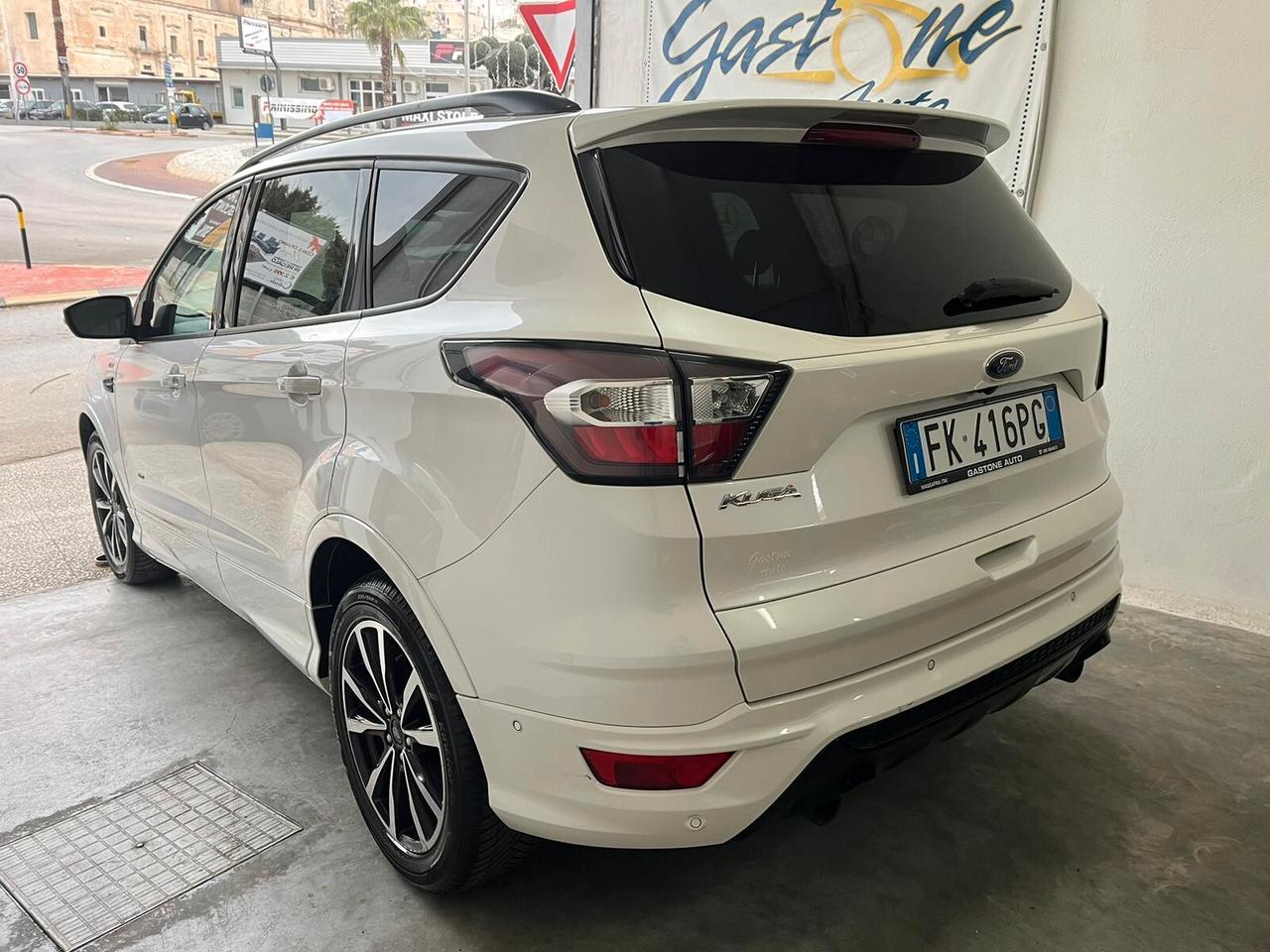 Ford Kuga 2.0 TDCI 150 CV 4WD ST-Line TETTO