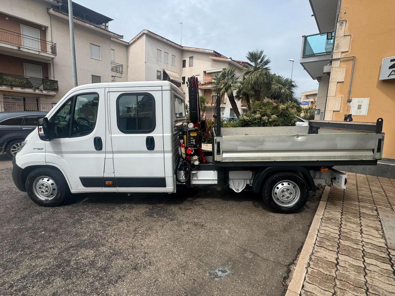 FIAT DUCATO MAXI 35 LH1 2.3MJT 130CV DOPPIA CABINA GRU FASSI