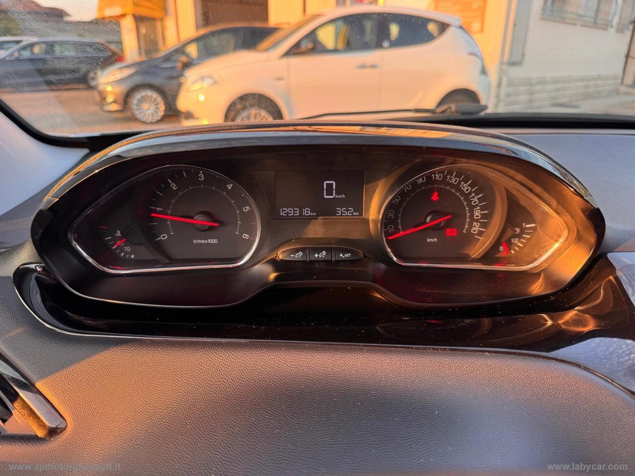 PEUGEOT 208 1.4 HDi 68 CV 5p. Allure