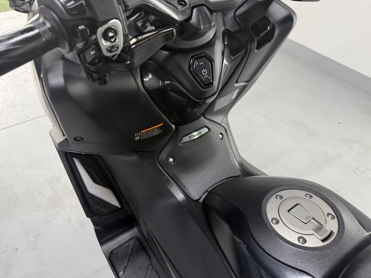 T Max 560