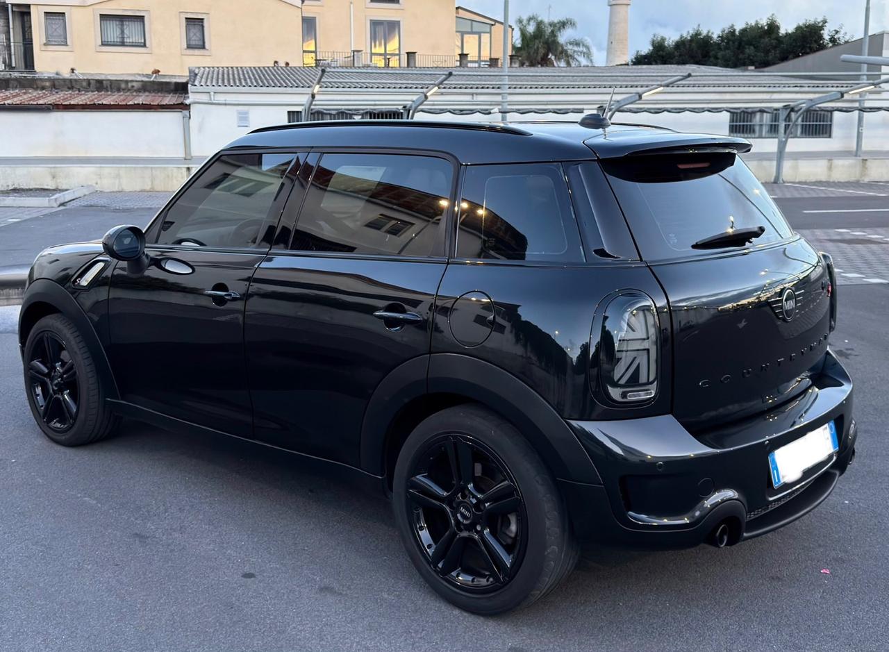 MINI COUNTRYMAN 2.0 SD 143CV FULL DA VETRINA
