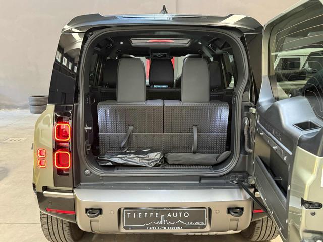 LAND ROVER Defender 110 3.0D I6 AWD Auto X-Dynamic HSE *GARANZIA 2030*