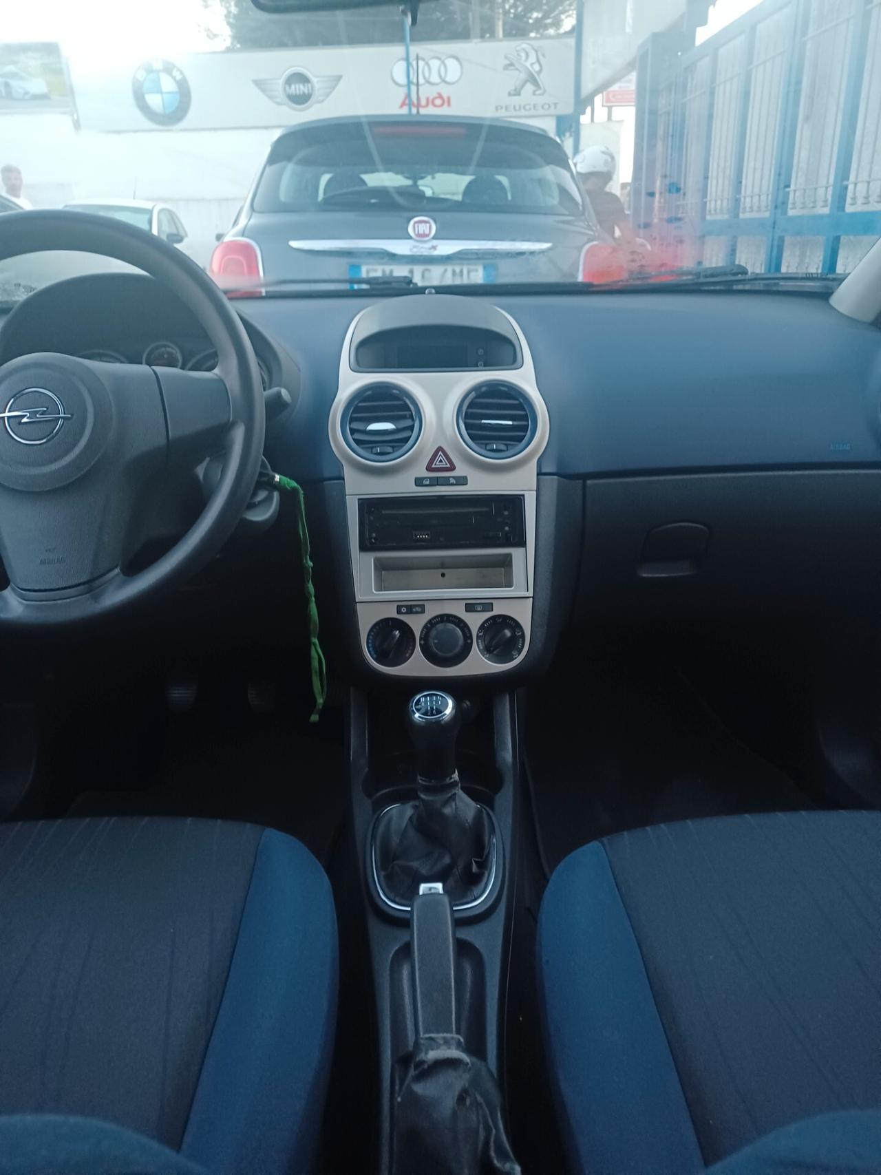 Opel Corsa 1.2 5 porte Cosmo PERFETTA