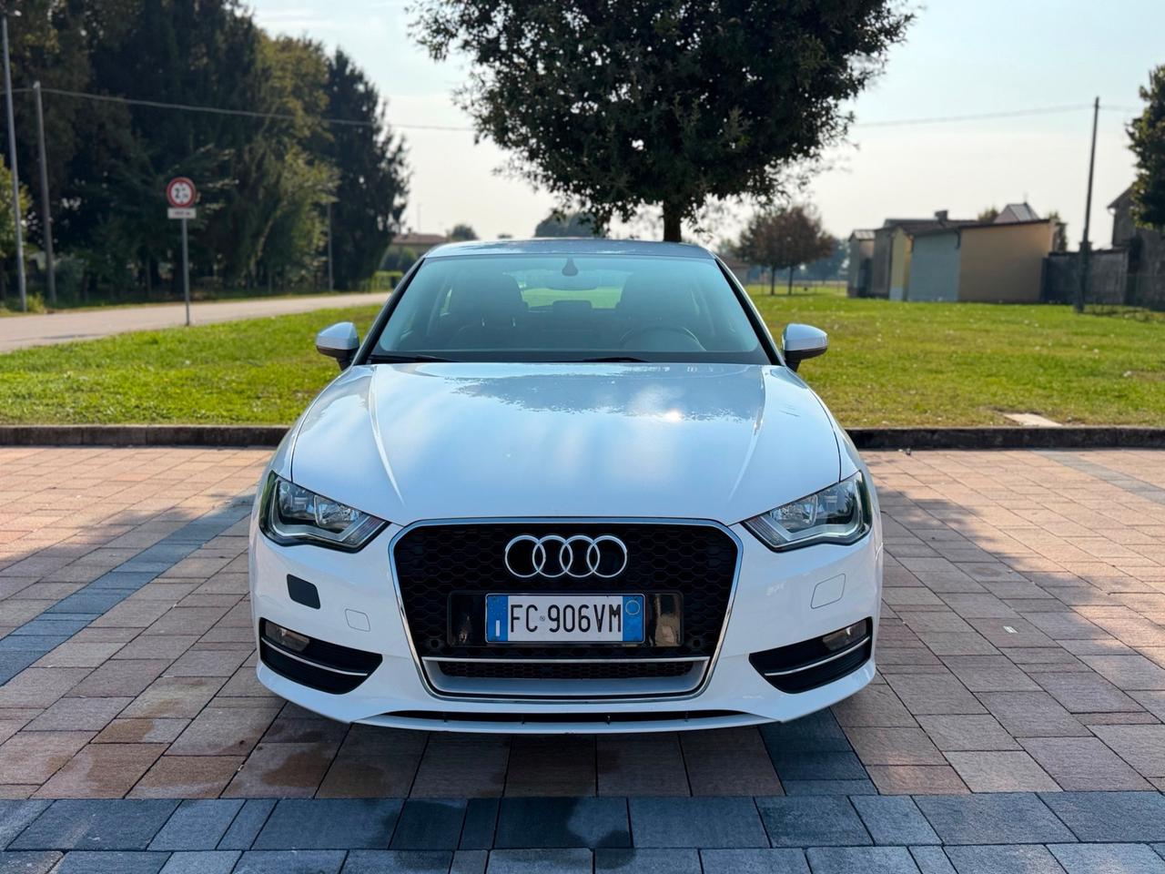 Audi A3 2.0 TDI 150 CV clean diesel Ambition