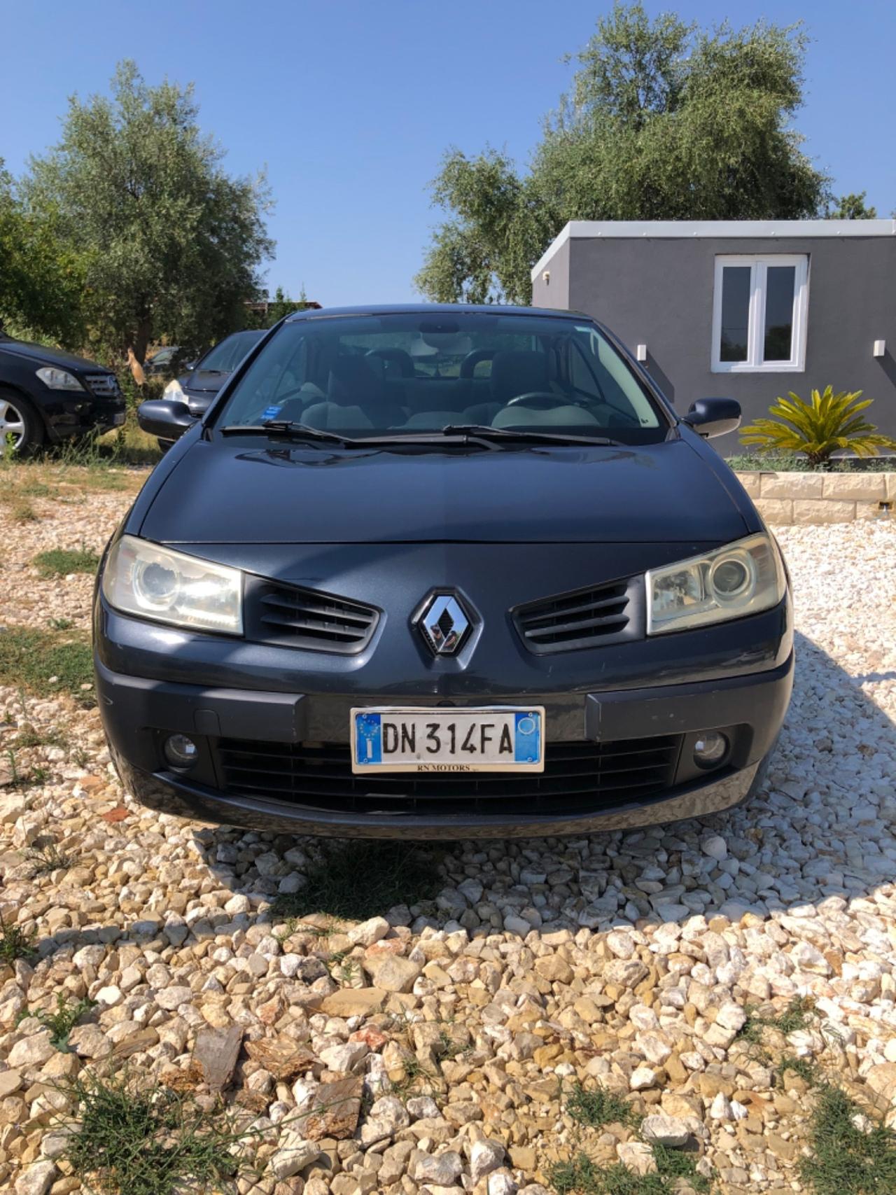 Renault Megane Mégane C-C 1.5 dCi/105CV Dynamique