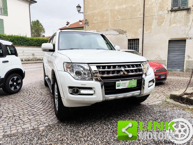 MITSUBISHI Pajero 3.2 DI-D 16V aut. 5p. Instyle DPF GARANZIA INCLUSA