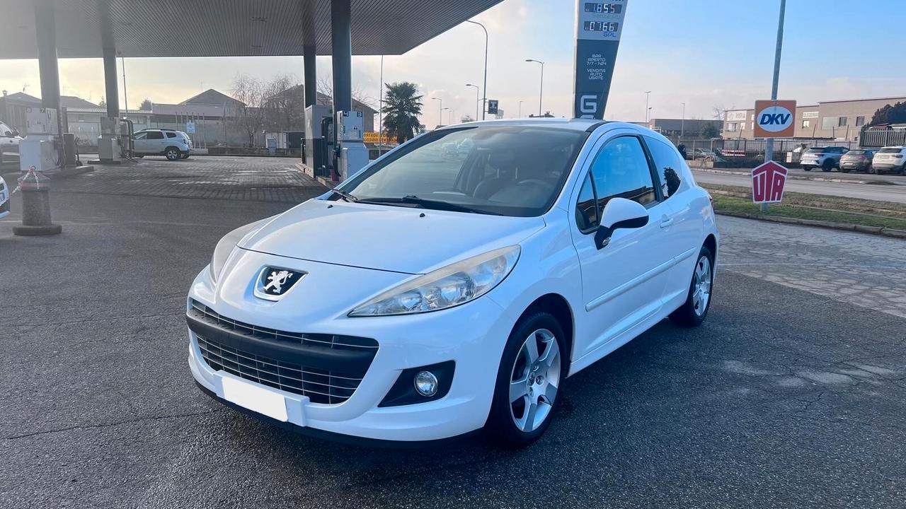 Peugeot 207 1.6 8V HDi 93CV 3p. Allure