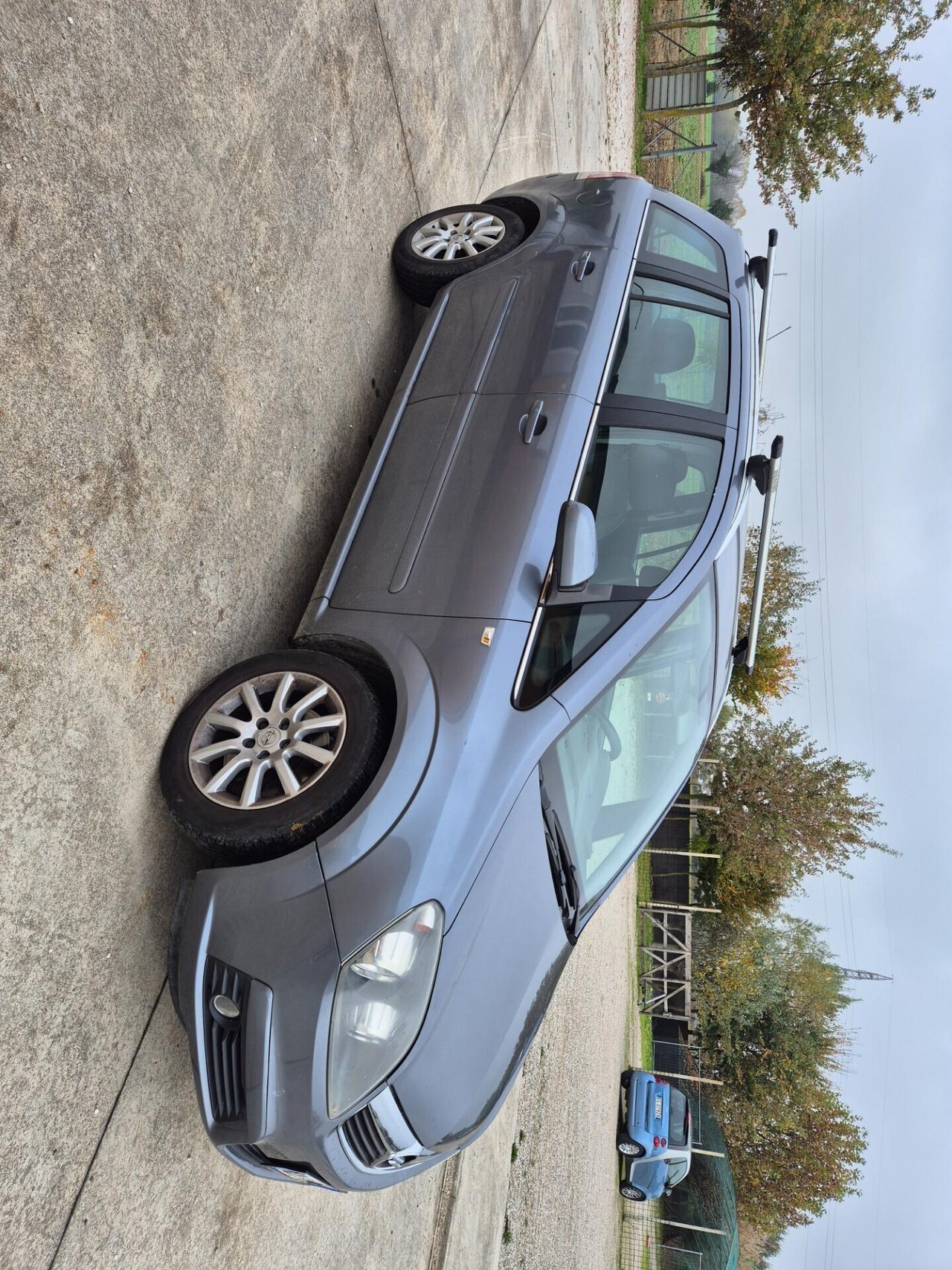 Opel Zafira 1.6 16V ecoM 7 posti