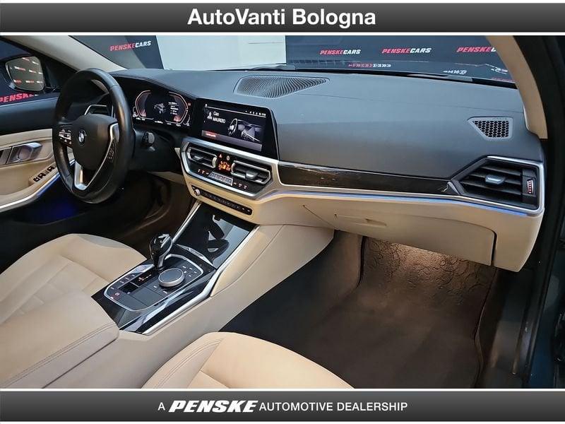 BMW Serie 3 320d Touring mhev 48V xdrive Luxury auto