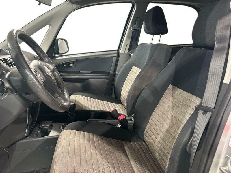 FIAT Sedici 1.6 16V 4x4 Emotion