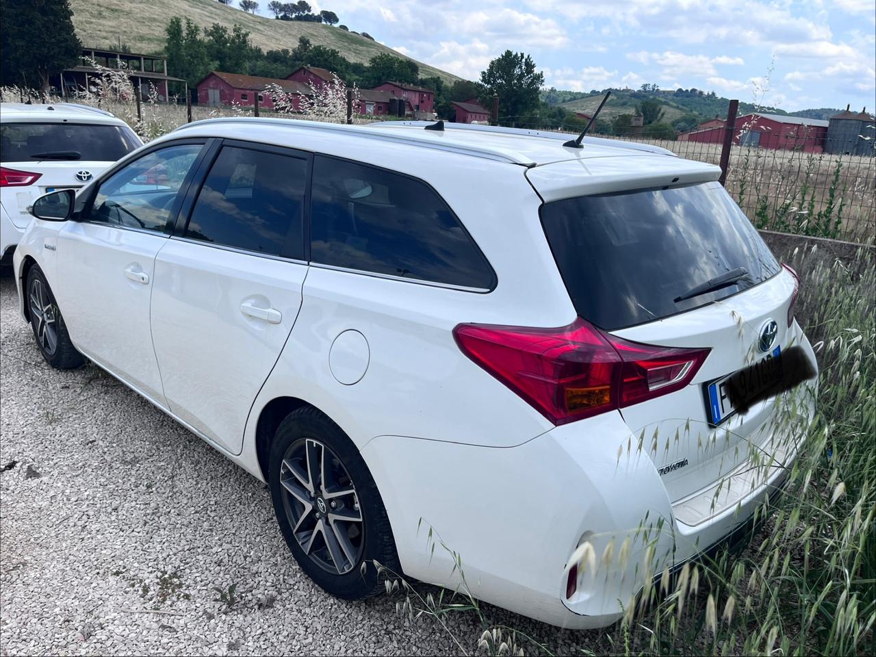 Toyota Auris 1.8 Hybrid Lounge