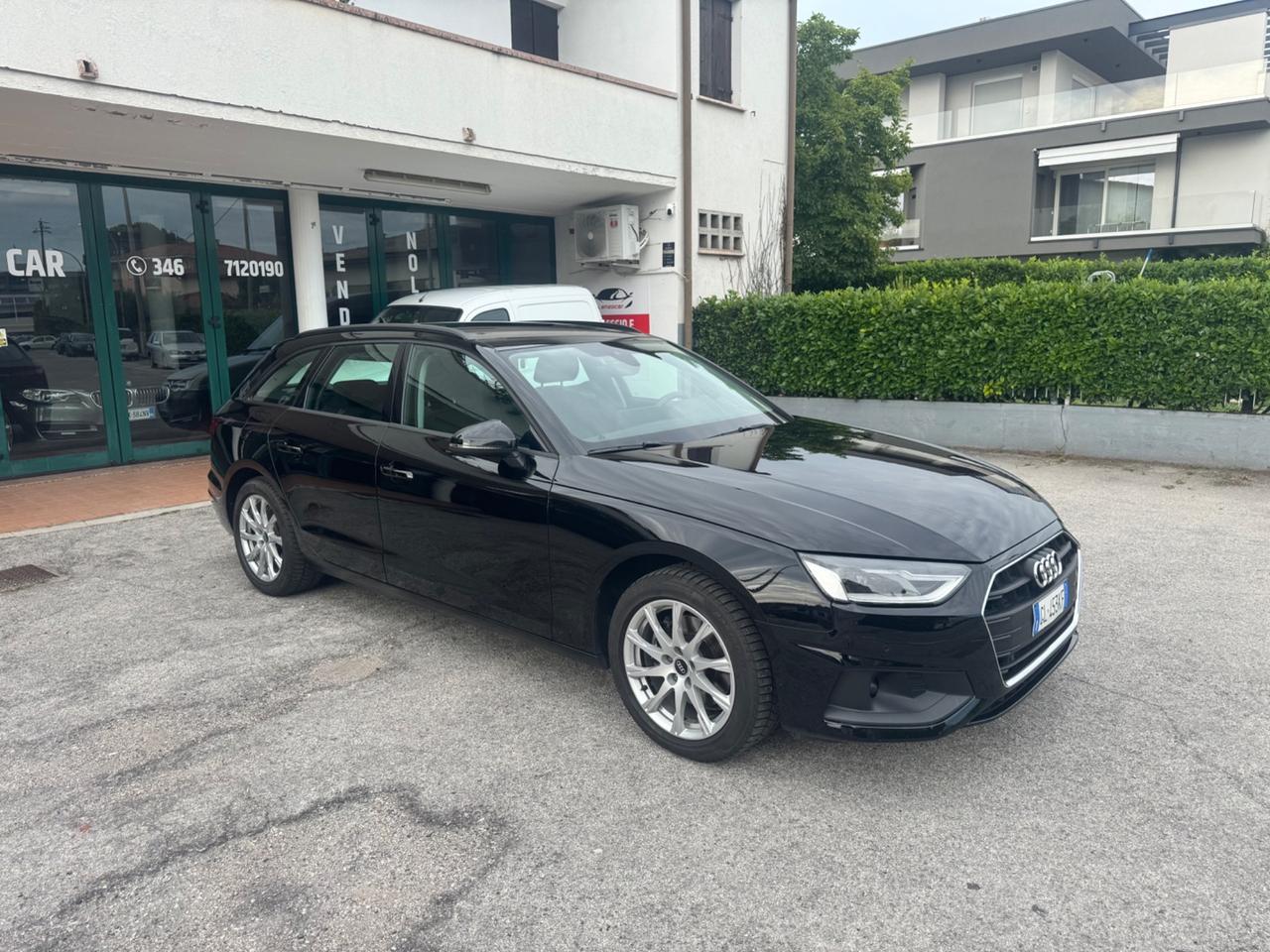 Audi A4 35 TDI/163 CV S tronic line edition