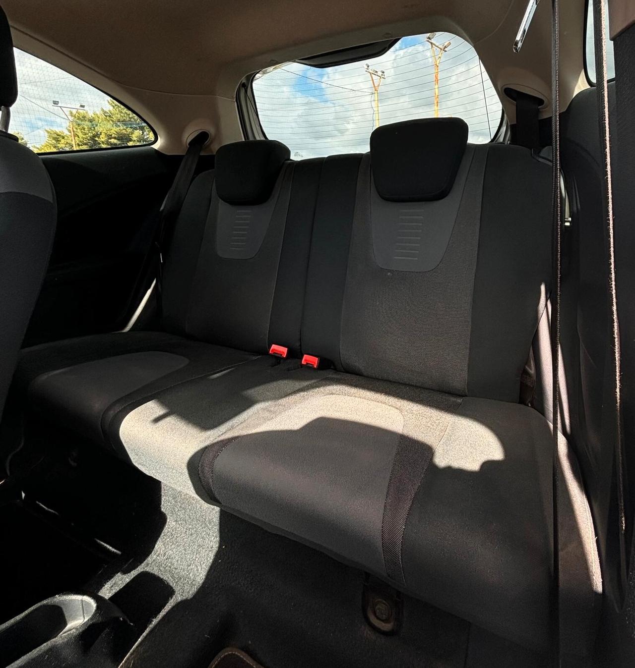 Ford Ka 1.3 TDCi 75CV Titanium