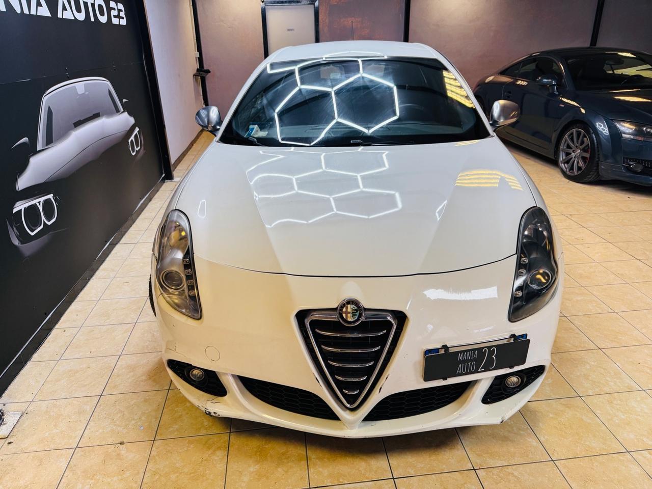 Alfa Romeo Giulietta 1.6 JTDm-2 105 CV Distinctive*NEOPATENTATI*