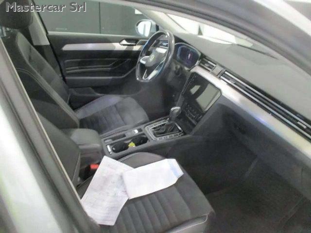 VOLKSWAGEN Passat Variant 2.0 tdi Executive 150cv dsg - GG861MW