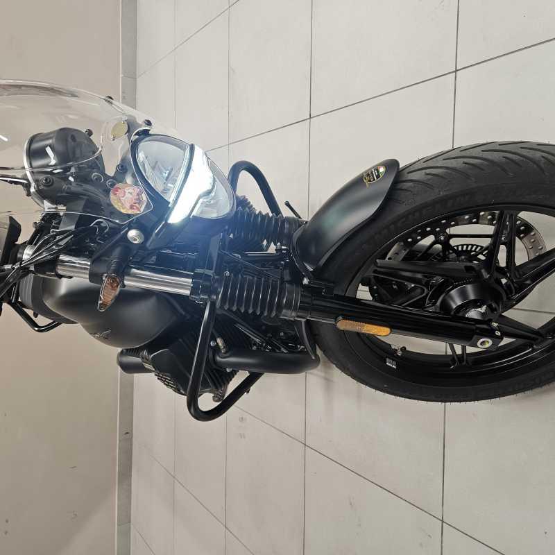 Moto Guzzi V7 Stone - 2026