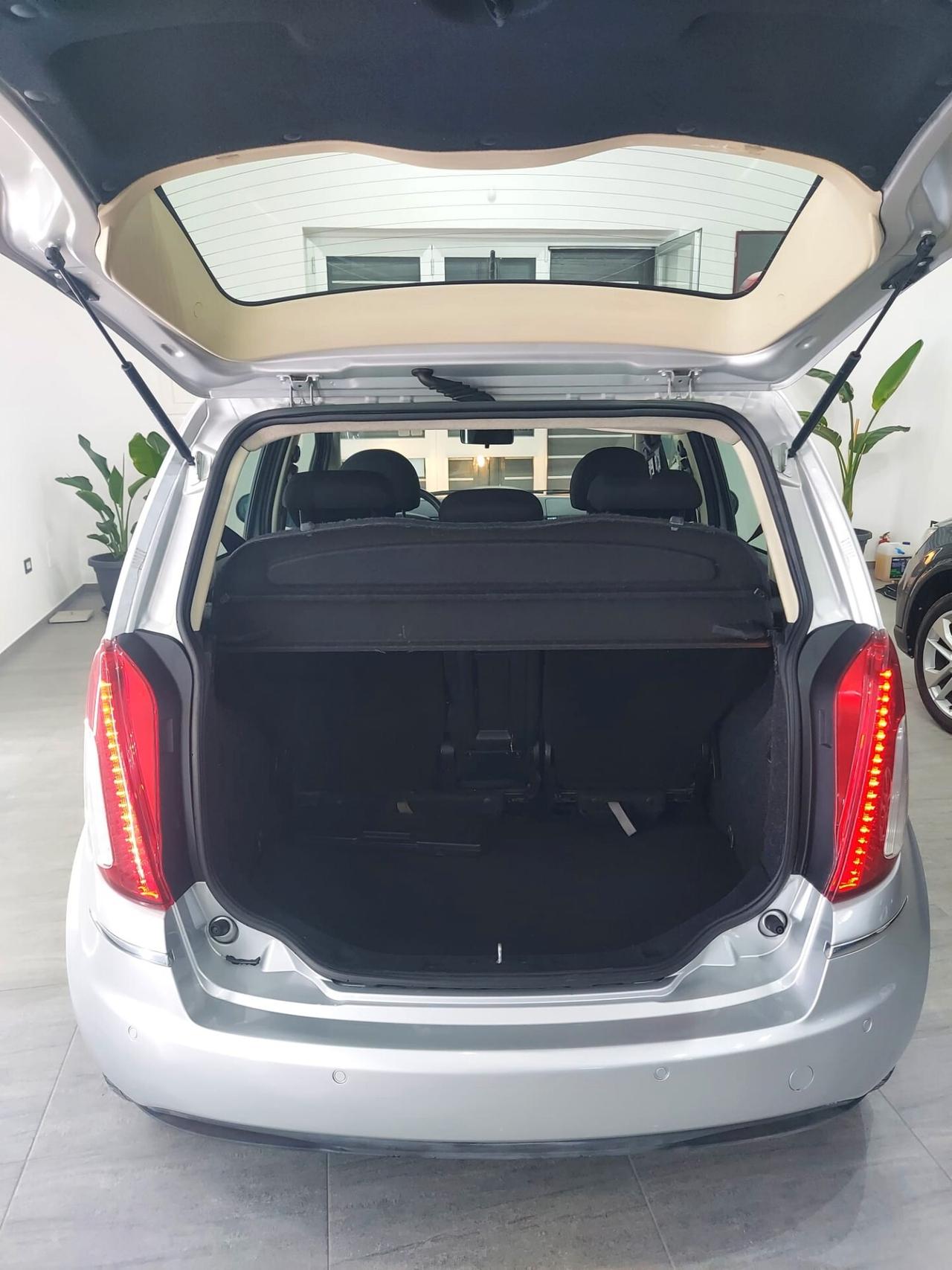 Lancia MUSA 1.3 Mjt 95 CV AVENUE 2012