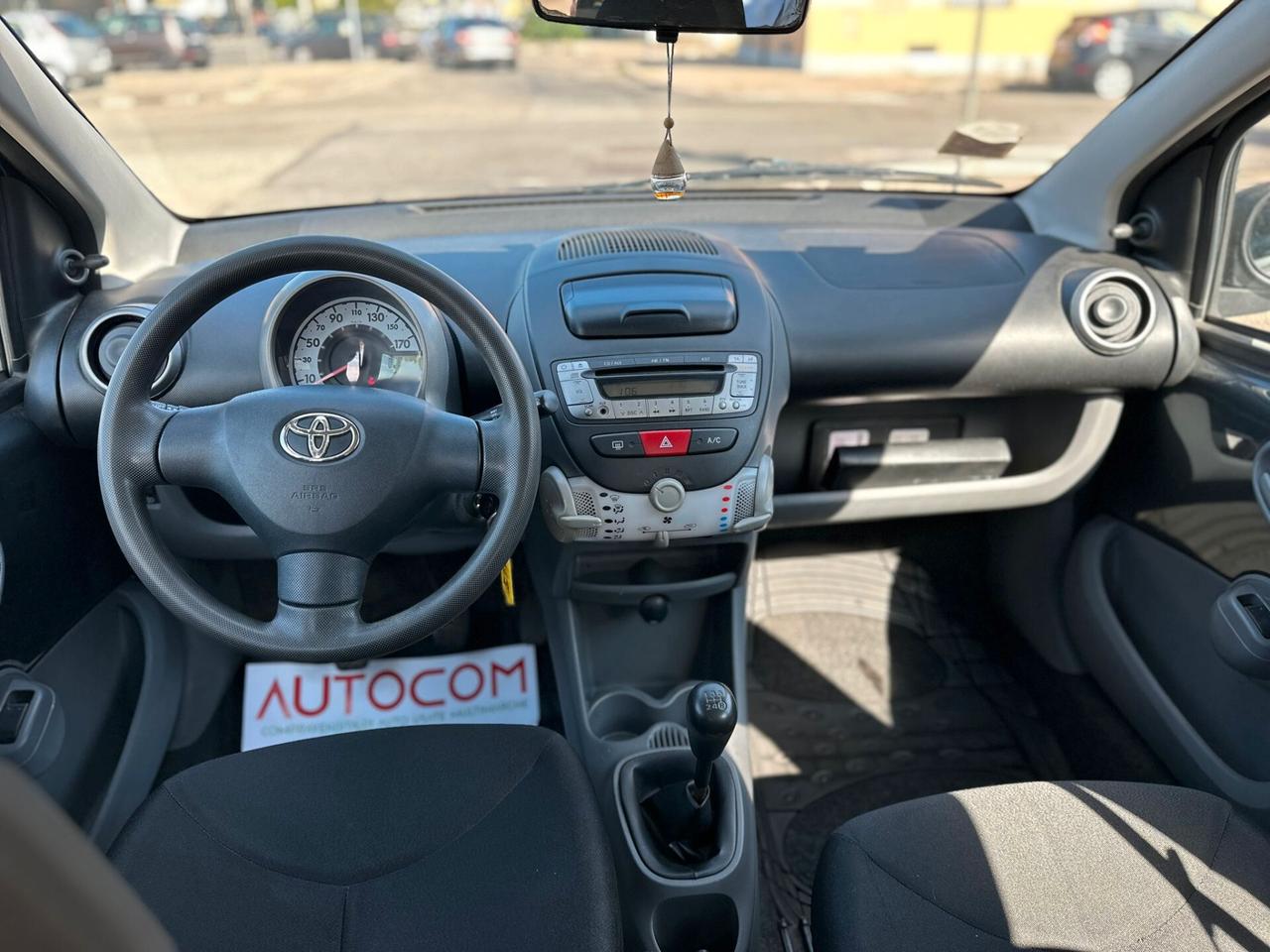 Toyota Aygo 1.0 12V VVT-i 5 porte Deep Ocean Connect