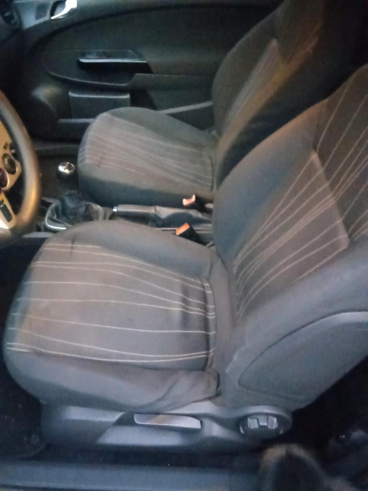 Opel Corsa 1.2 3 porte