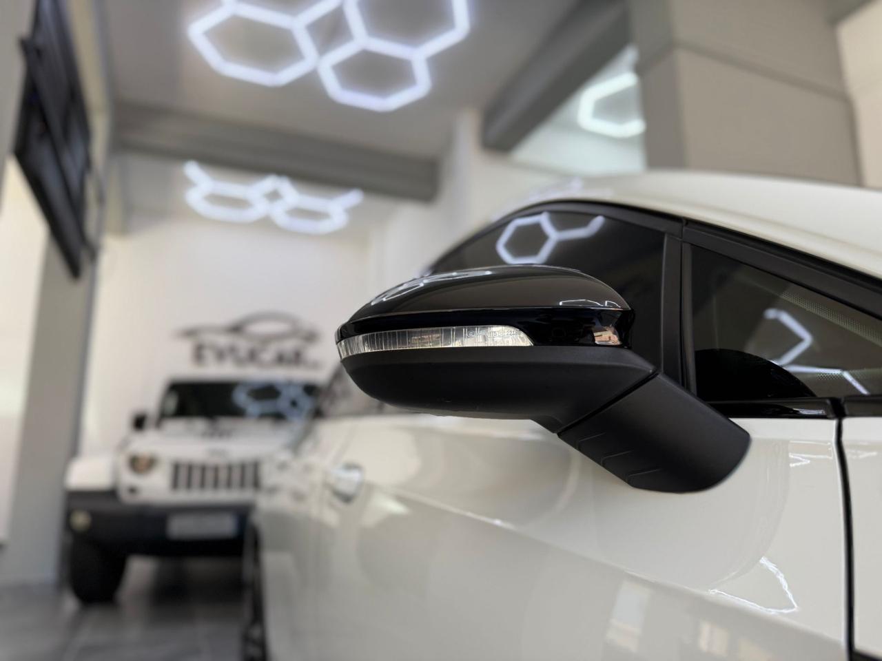Golf 1.5 eTSI 150 CV EVO ACT DSG 1st Edition Style GTI