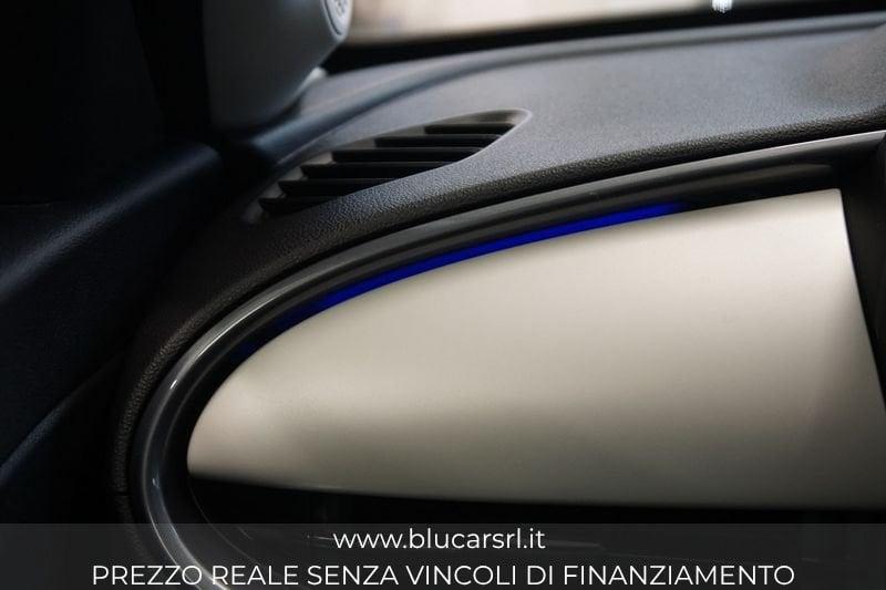 FIAT 600 1.2 Hybrid 110cv La Prima