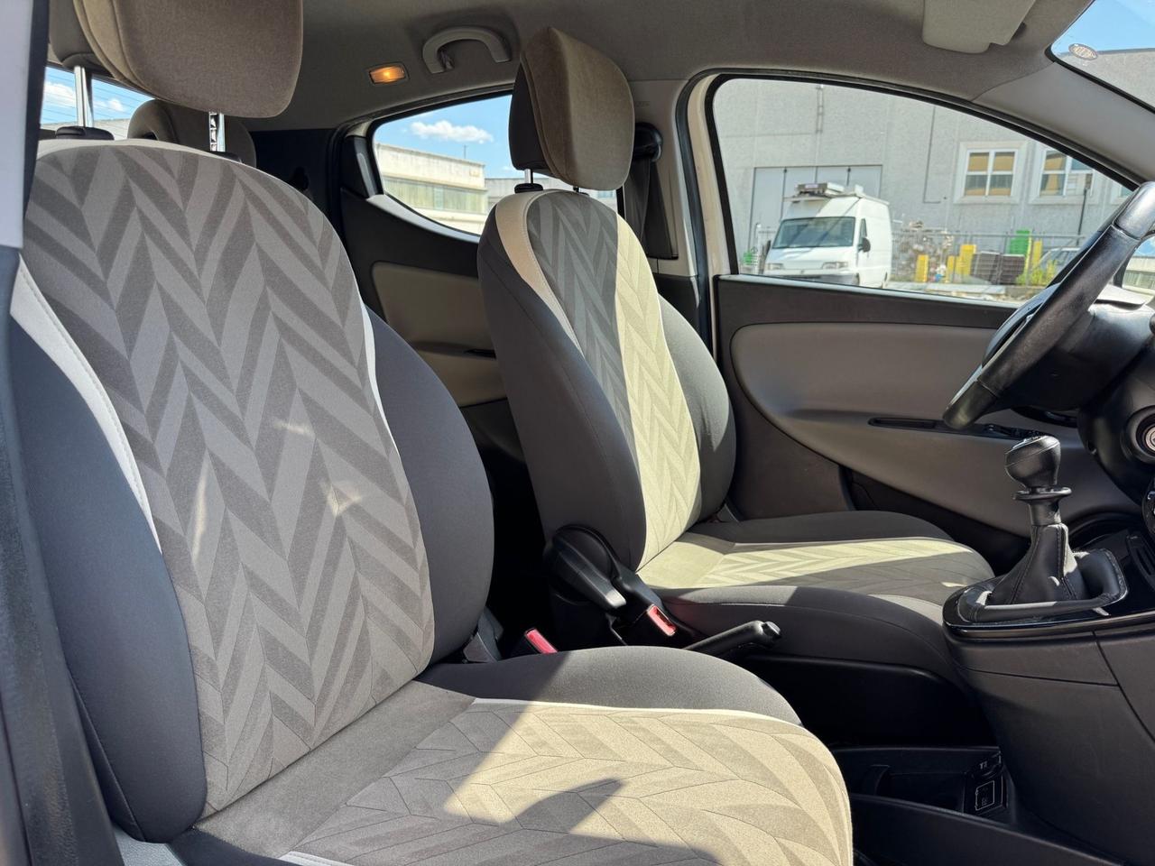 Lancia Ypsilon 1.2 benzina/GPL Ecochic Gold