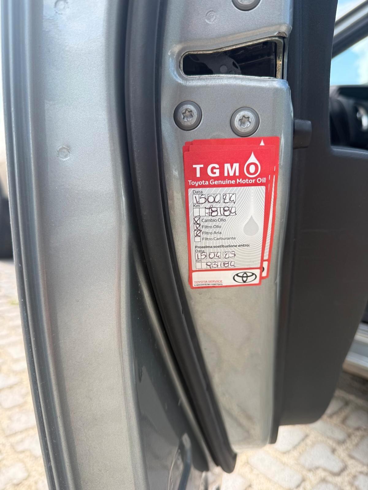 Toyota Auris 1.8 Hybrid Business