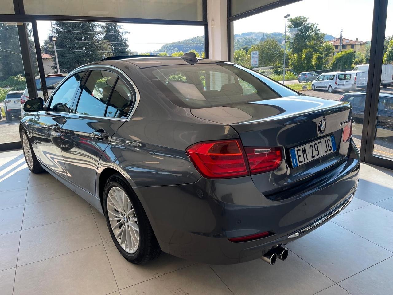BMW 328 328i Luxury Auto *Tetto* *Pelle* *TAGLIANDI BMW*