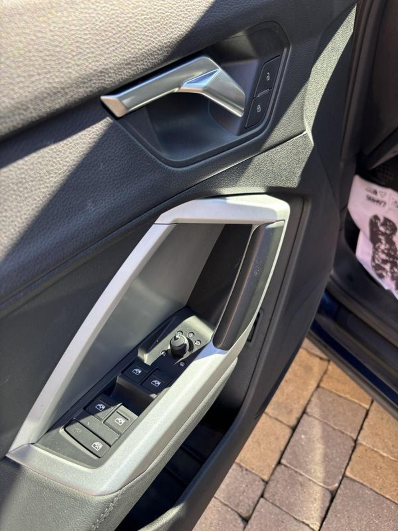 Audi Q3 35 TFSI LED-PELLE-NAVI-18"