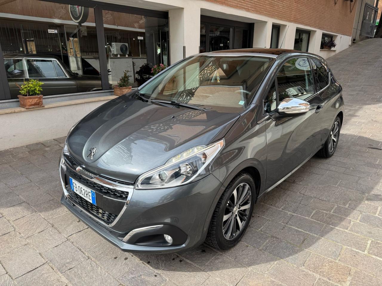 PEUGEOT 208 PureTech 82 3 porte Allure