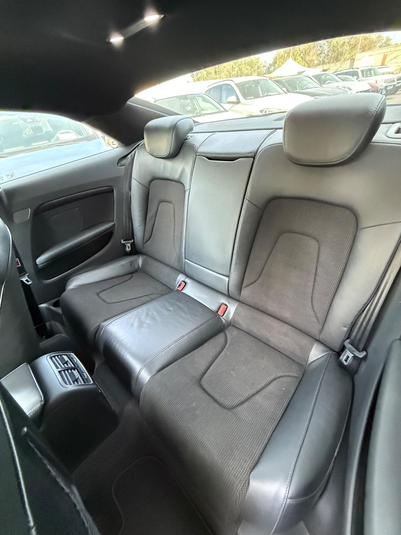Audi A5 2.0 TDI quattro Coupé S-Line