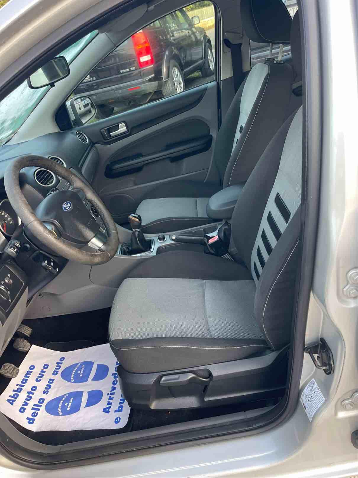 FORD FOCUS - SW .- TITANIUM