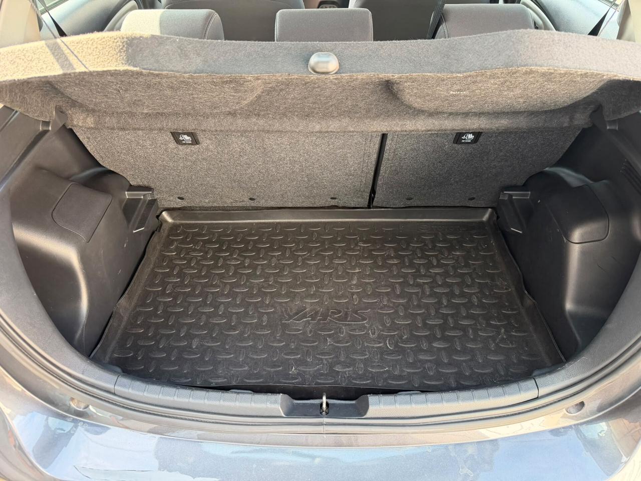 Toyota Yaris 1.5 Hybrid 5 porte Active
