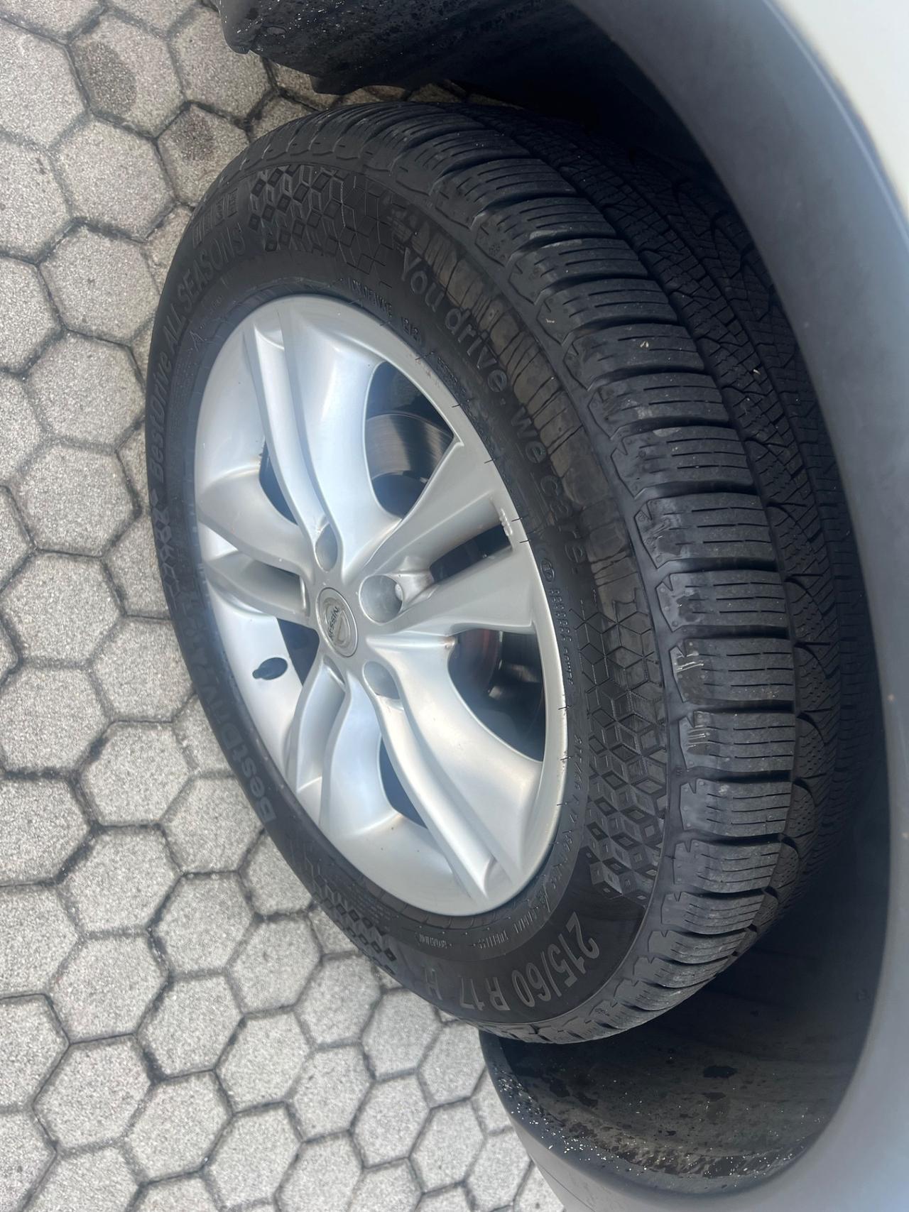 Nissan Qashqai 1.6 dCi DPF Tekna 4X4