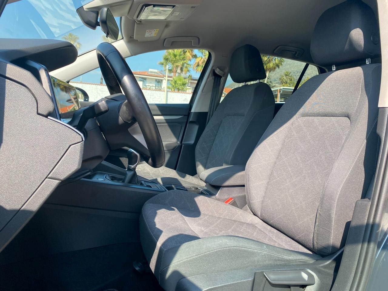 Volkswagen Golf Life 2.0 TDI 116CV