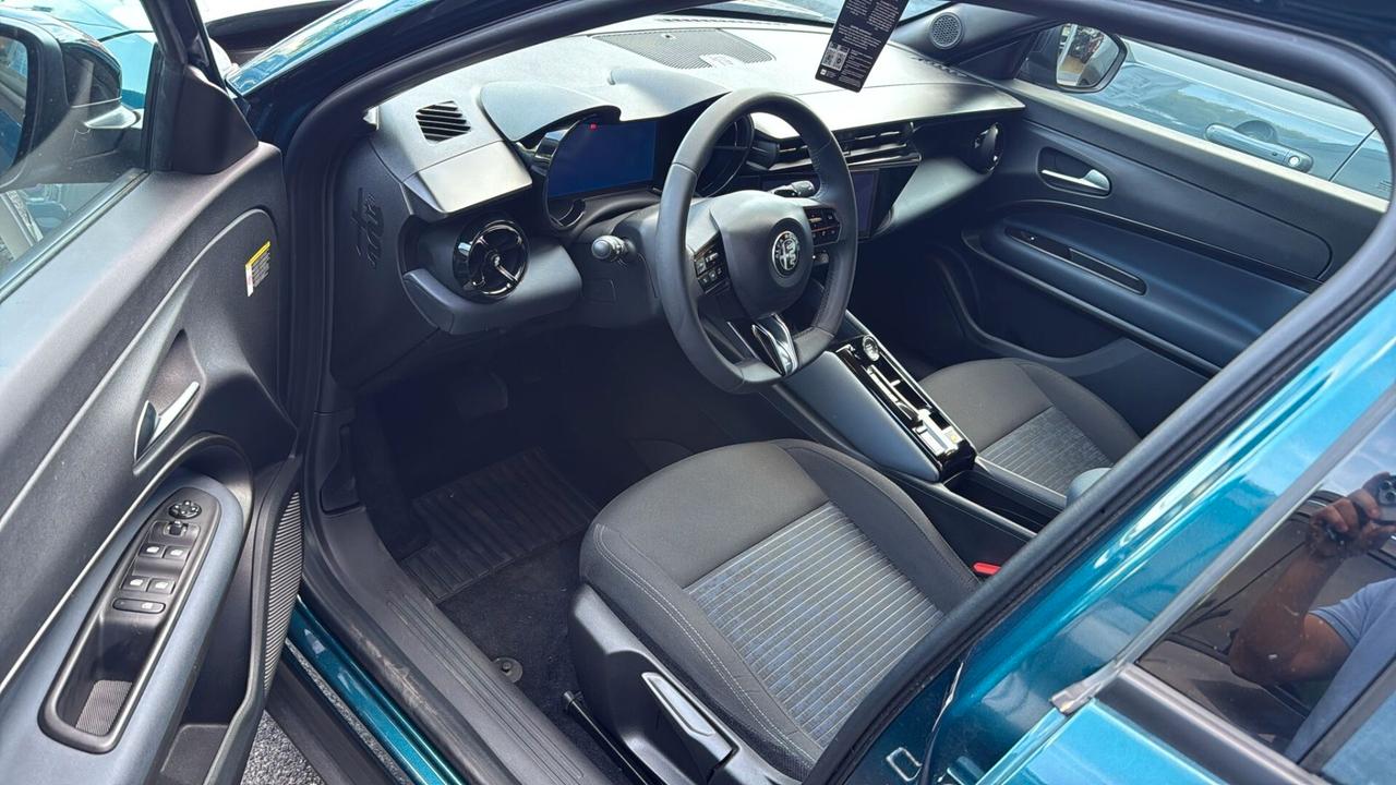 Alfa Romeo Junior 1.2 145 CV Hybrid eDCT6