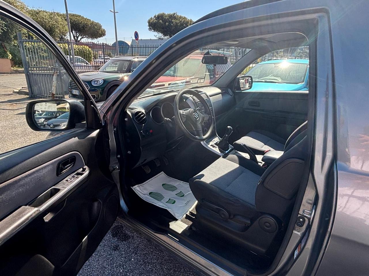 Suzuki Grand Vitara 1.9 DDiS 3 porte