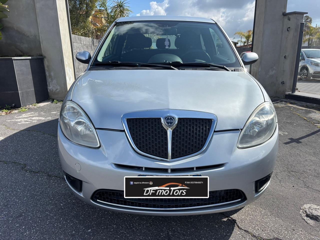 Lancia Ypsilon 1.2 Platino