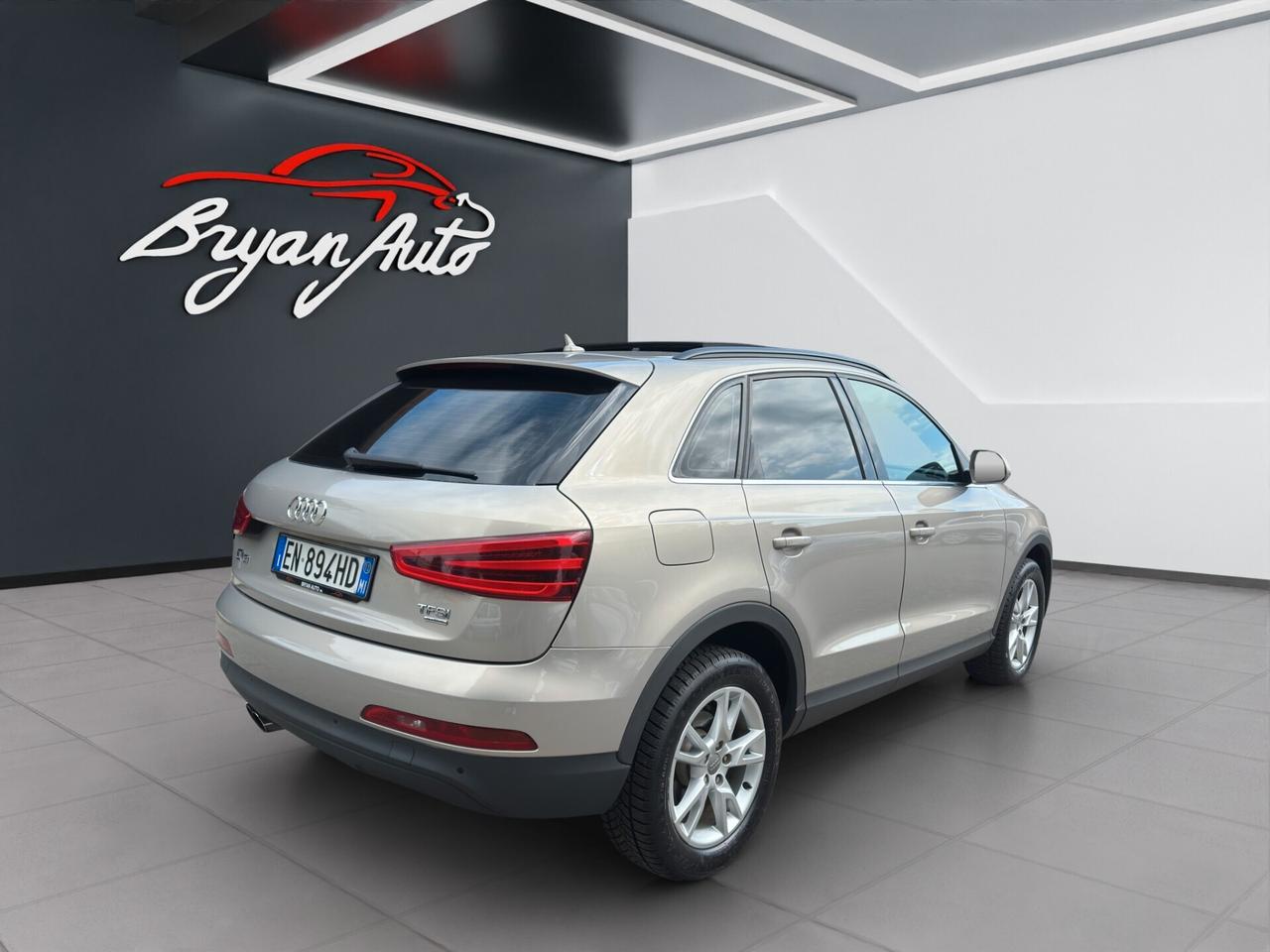 Audi Q3 2.0 TFSI 211CV quattro S tronic BUSINESS PLUS