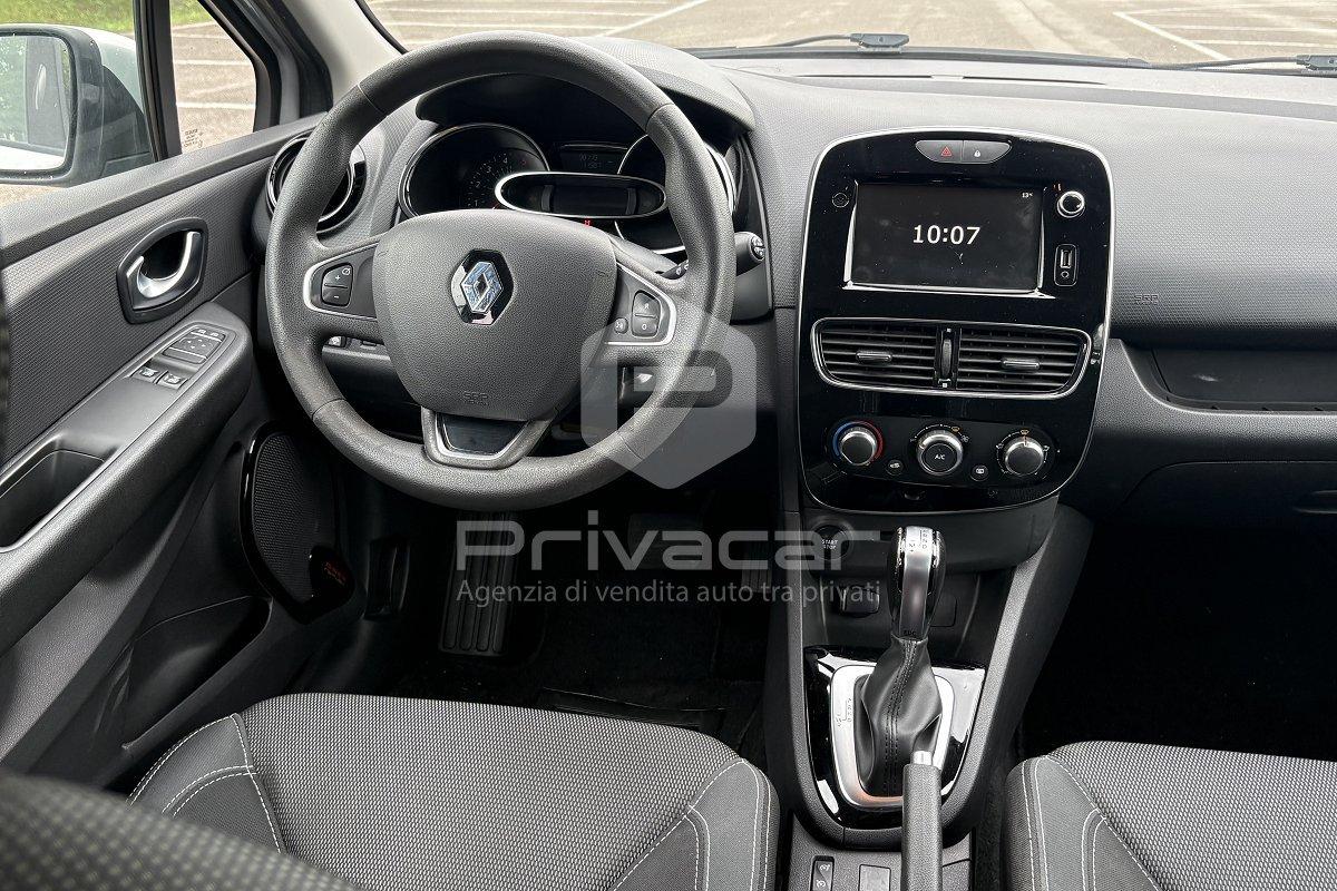 RENAULT Clio dCi 8V 90 CV EDC 5 porte Moschino Intens