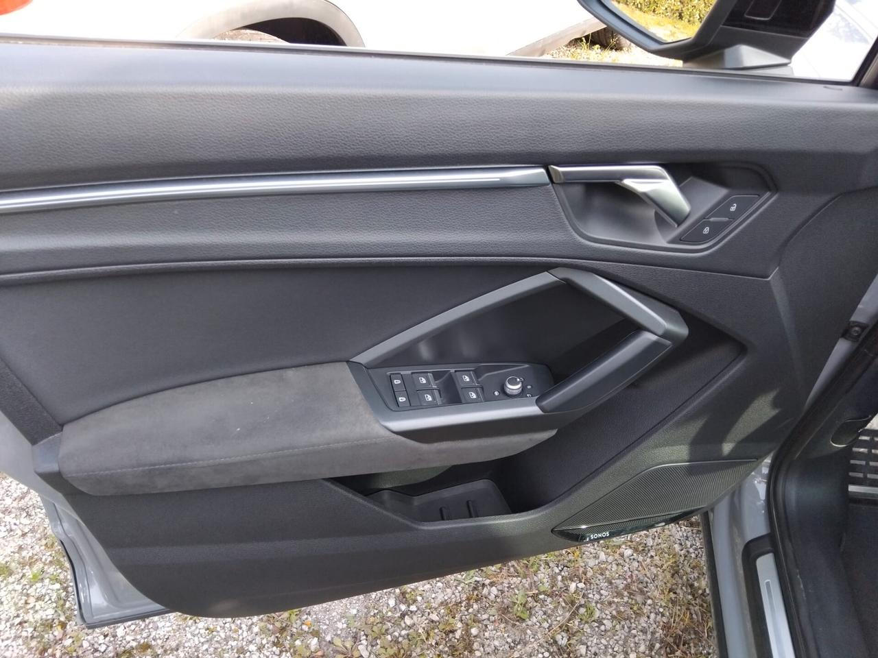 Audi RS Q3 ROADSTER 2.5 TFSI quattro S tronic / '14