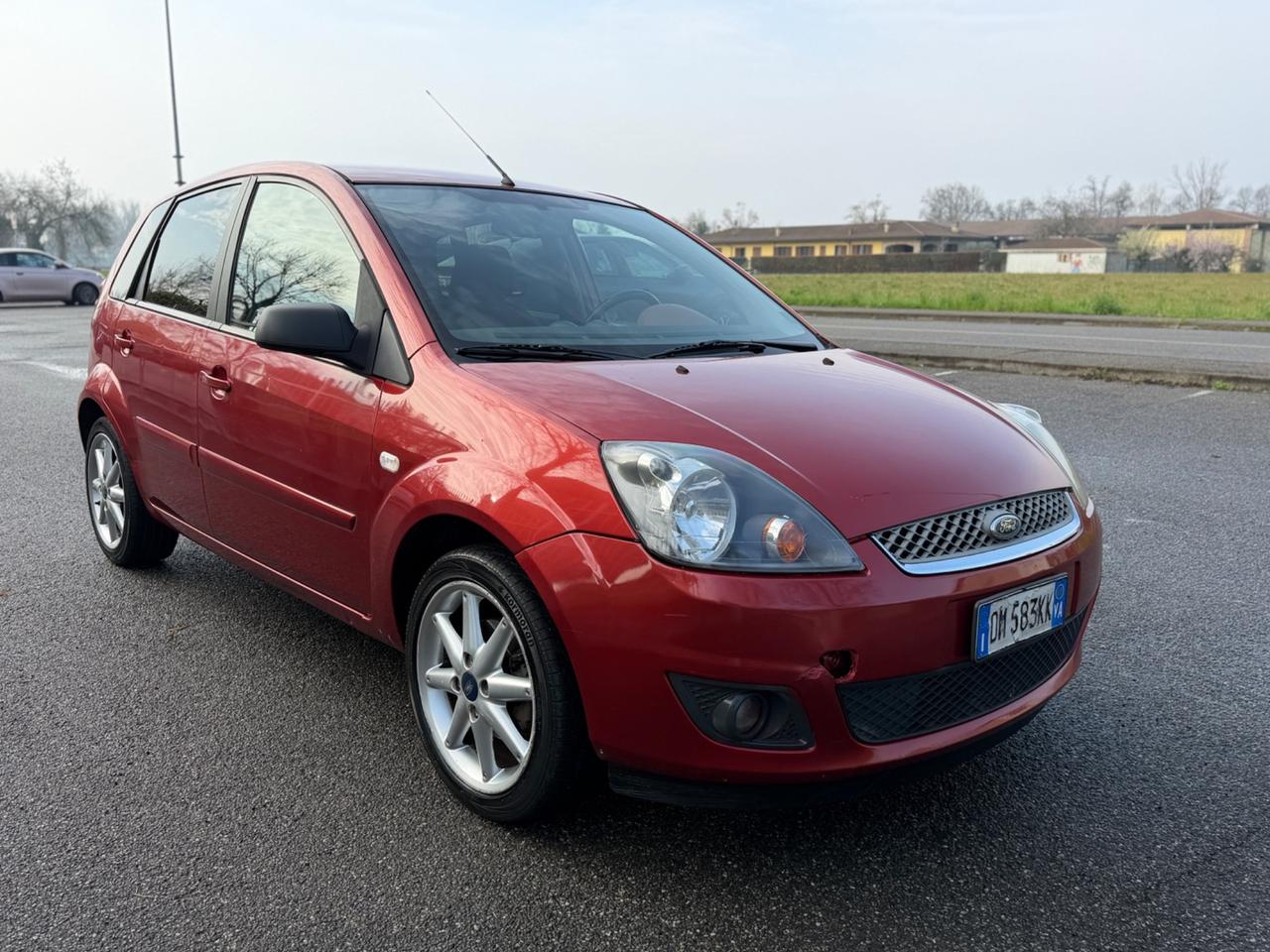 Ford Fiesta 1.4 16V 3p. Ghia Euro 4 ok neopatentati