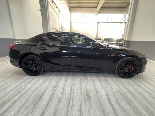 Maserati Ghibli V6 Diesel 275 CV Nerissimo Edition