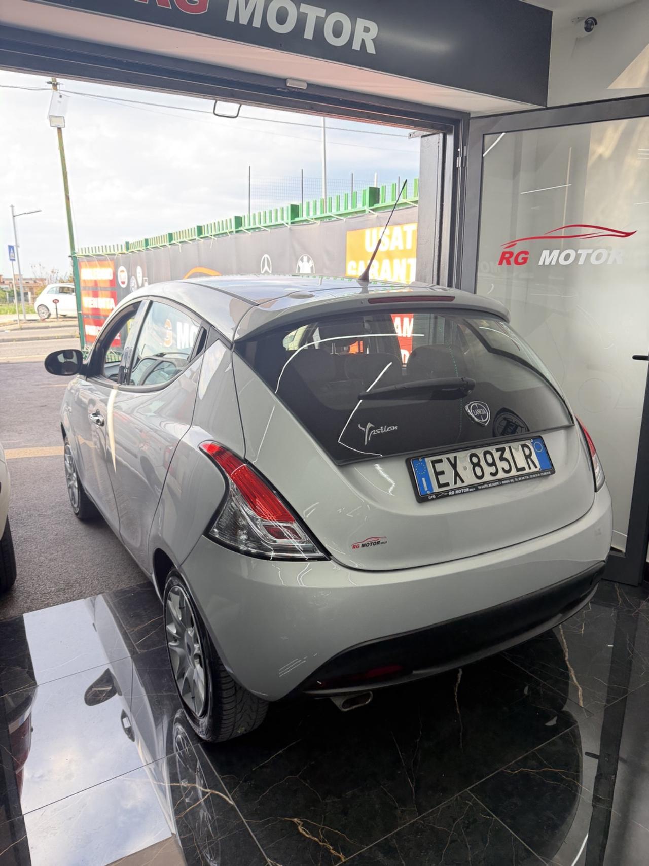 Lancia Ypsilon 1.2 69 CV 5 porte GPL Ecochic Gold