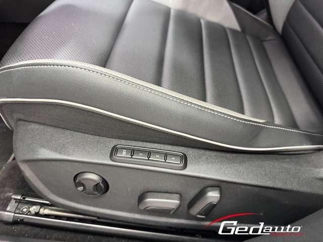 Volkswagen Golf 2.0 TDI GTD DSG MATRIX LED NAVI TETTO PELLE