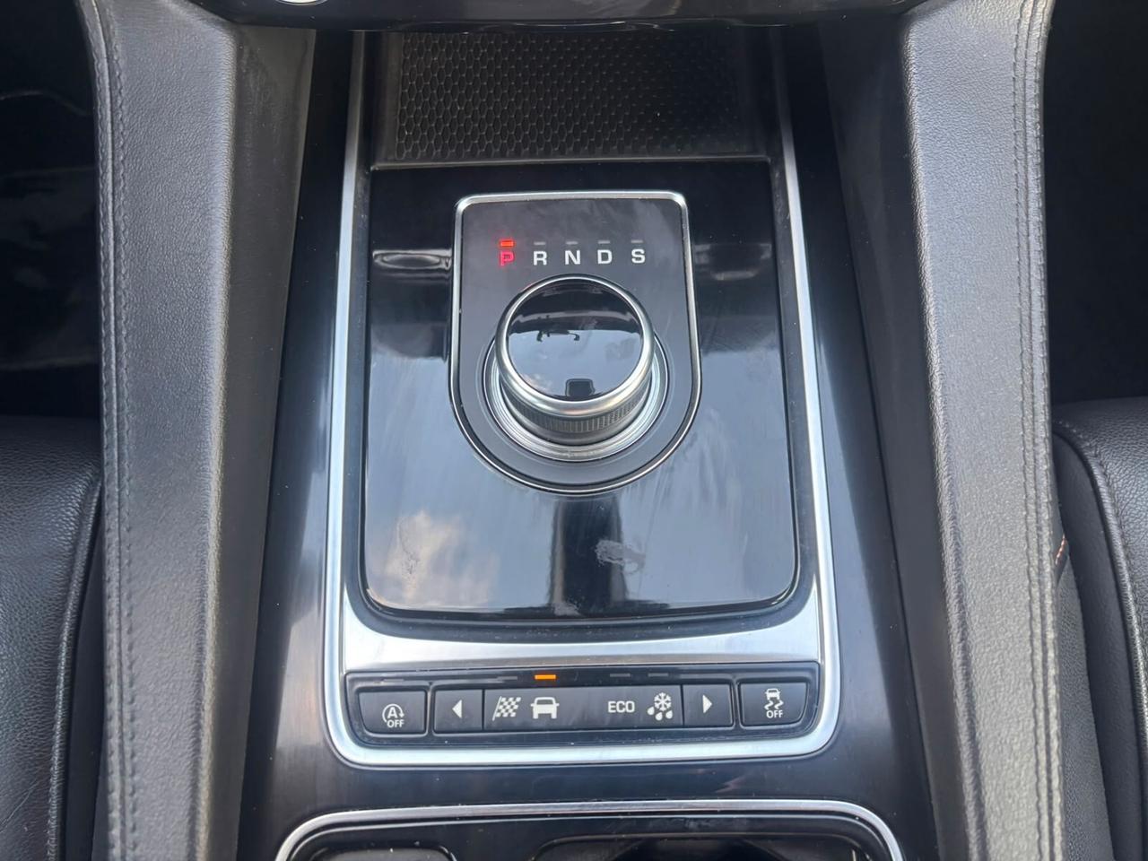 Jaguar F-Pace 2.0 D 180 CV AWD aut. Prestige