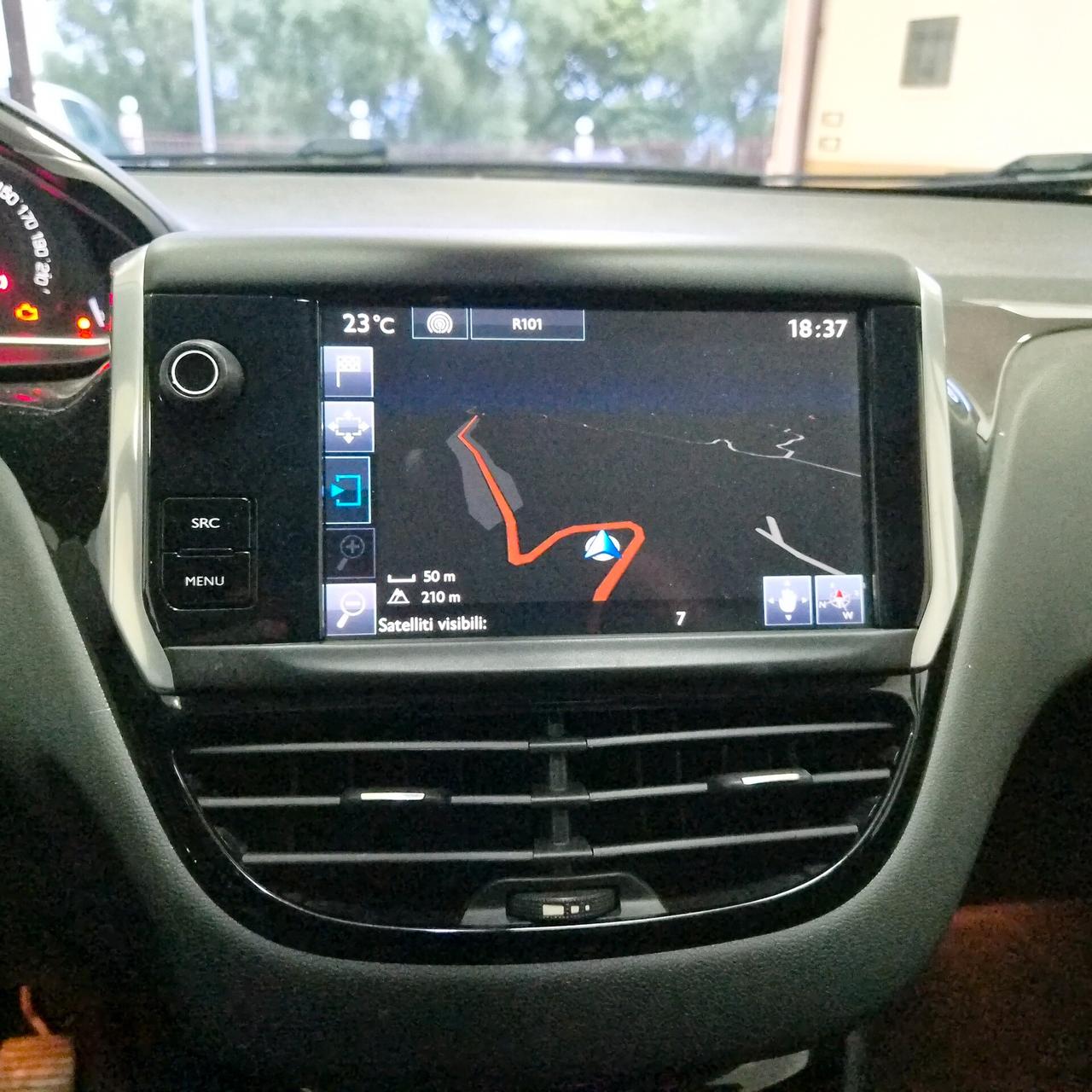 Peugeot 208 1.4 HDi 68 CV 5 porte Allure