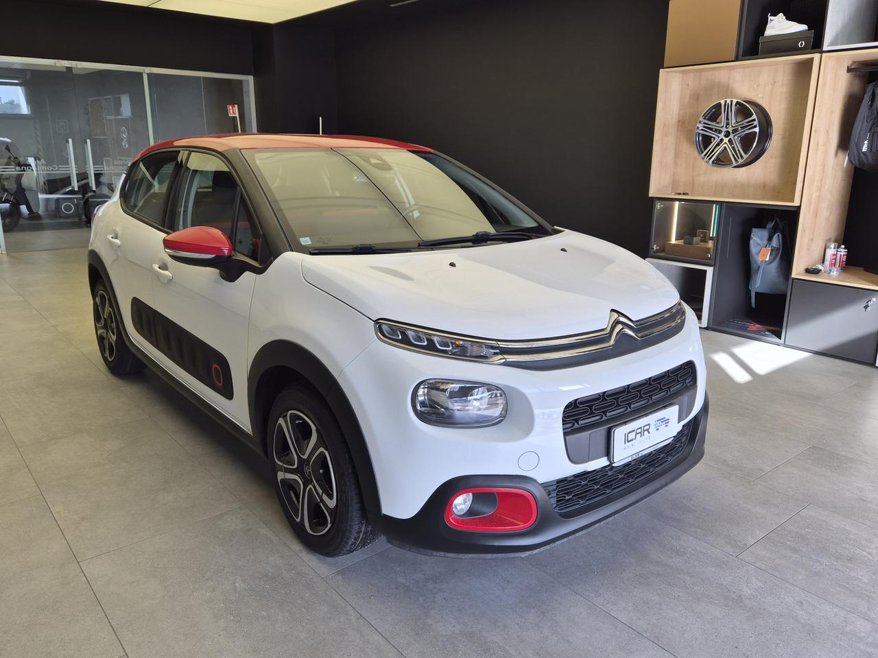 CITROEN C3 III - C3 1.2 puretech Shine 82cv