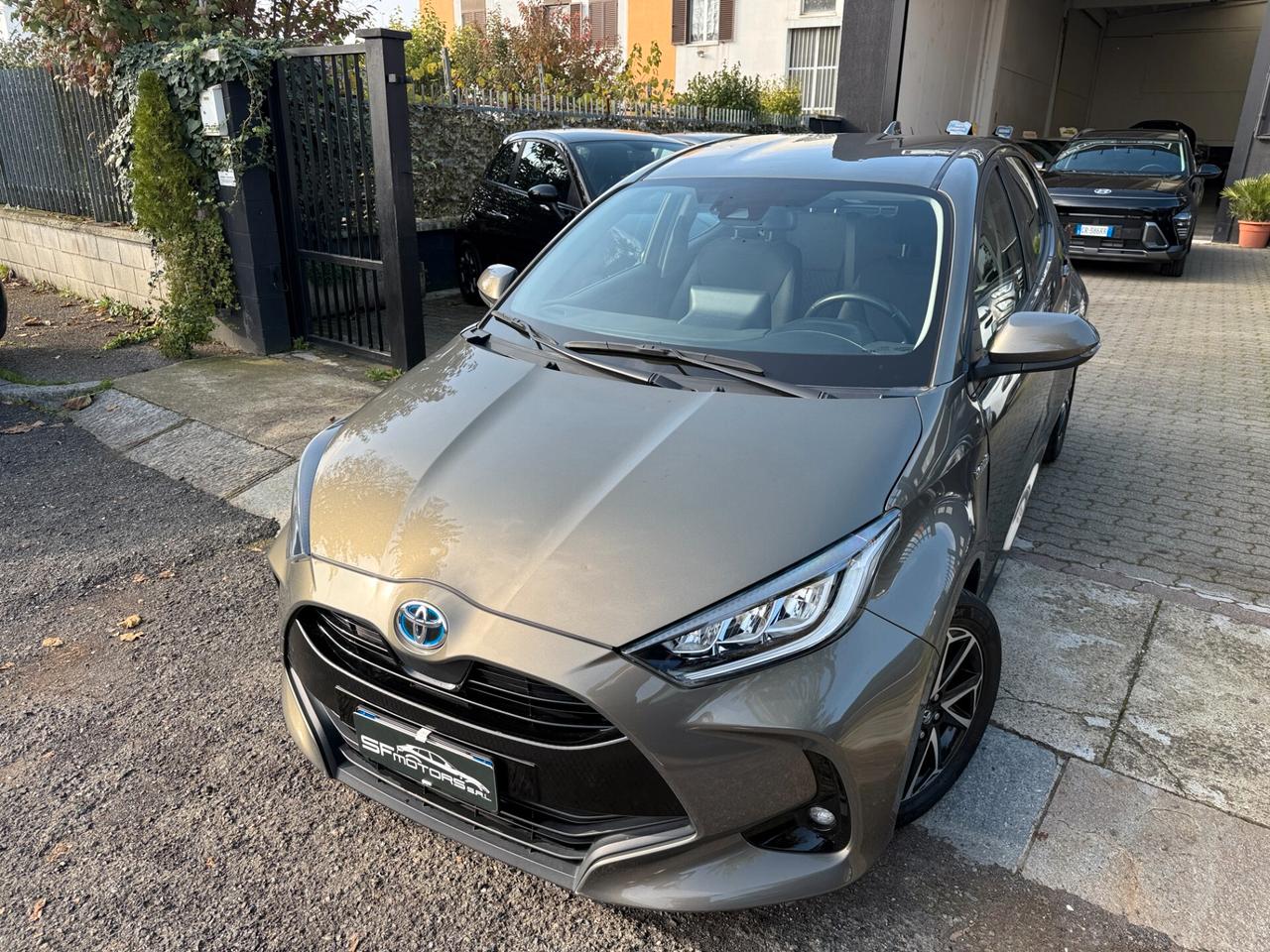 Toyota Yaris 1.5 Hybrid 5 porte Lounge Blue